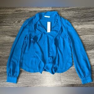 NWT Timing Blue V-Neck Blouse with Tie Neck Detail Small